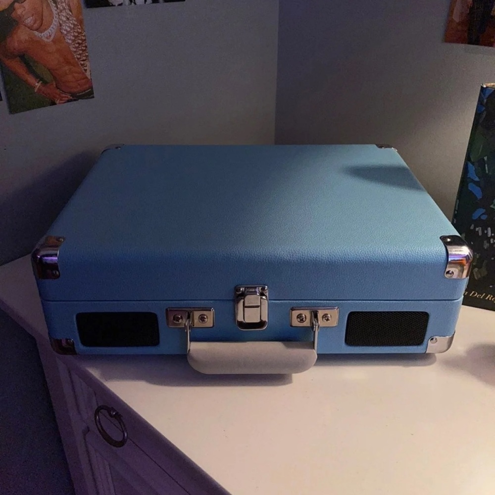Crosley teal suitcase record player
